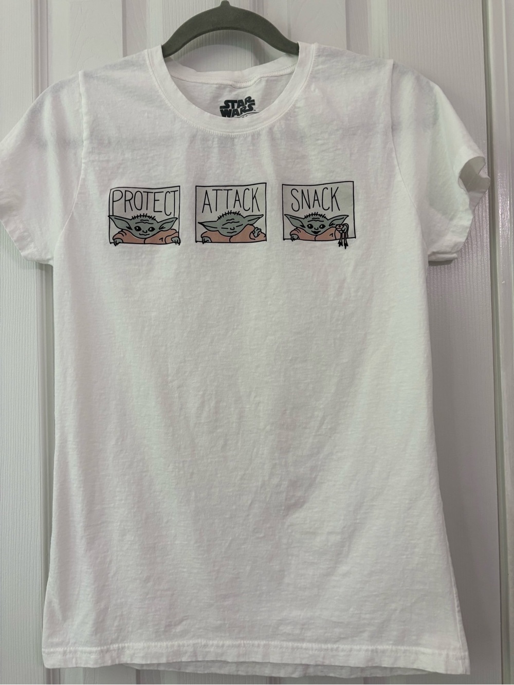 Rare Star Wars Grogu Protect Attack Snack Graphic Tee White XL Mad Engine